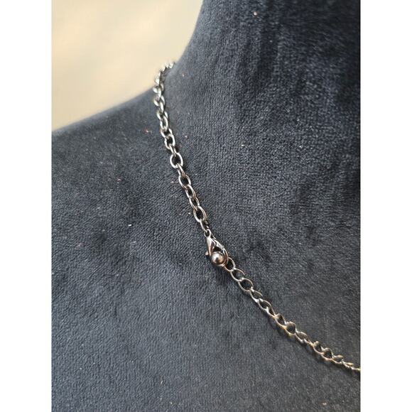 Women's Statement Disc Necklace in Gold and Silver with Lobster Clasp Chain - Picture 4 of 4